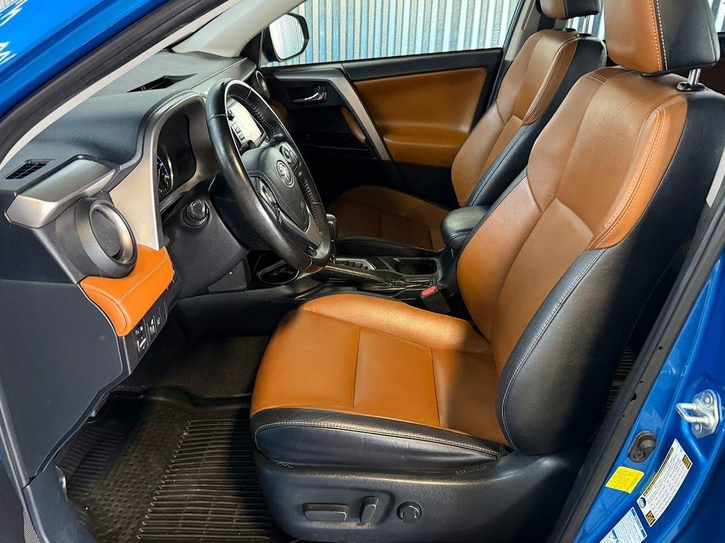 Toyota RAV4 Limited AWD 2018