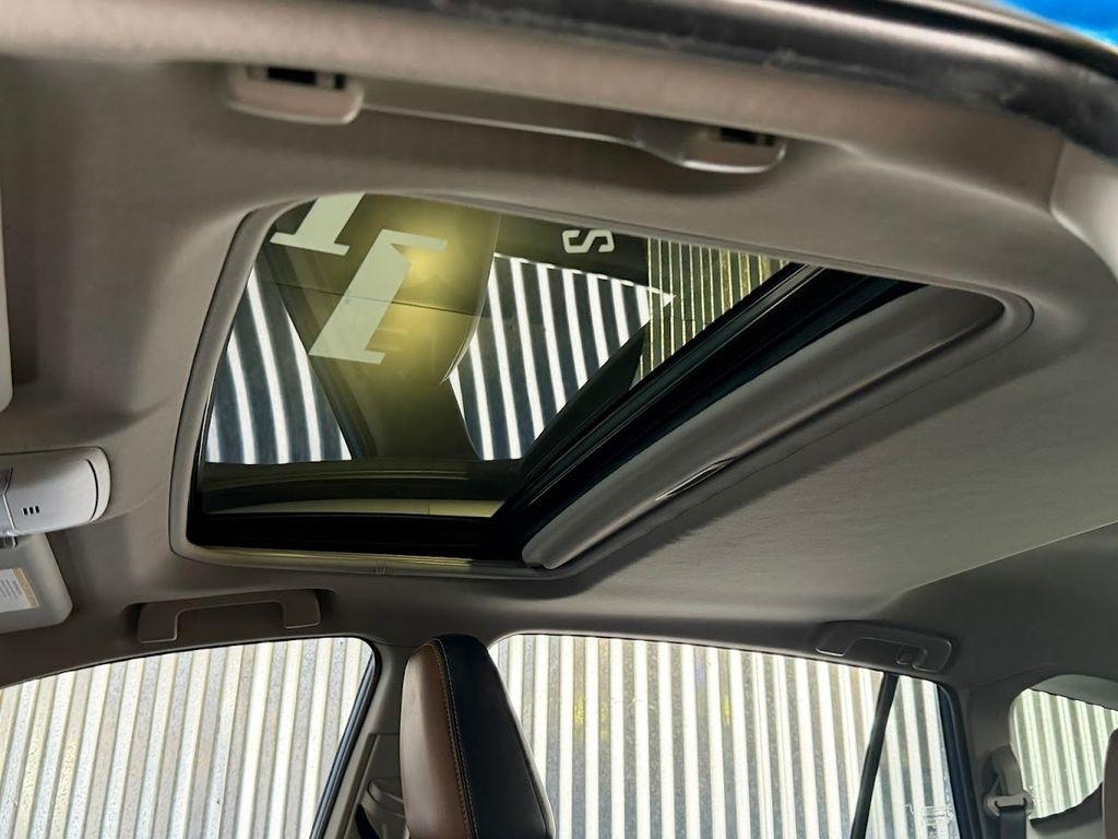 Toyota RAV4 Limited AWD 2018