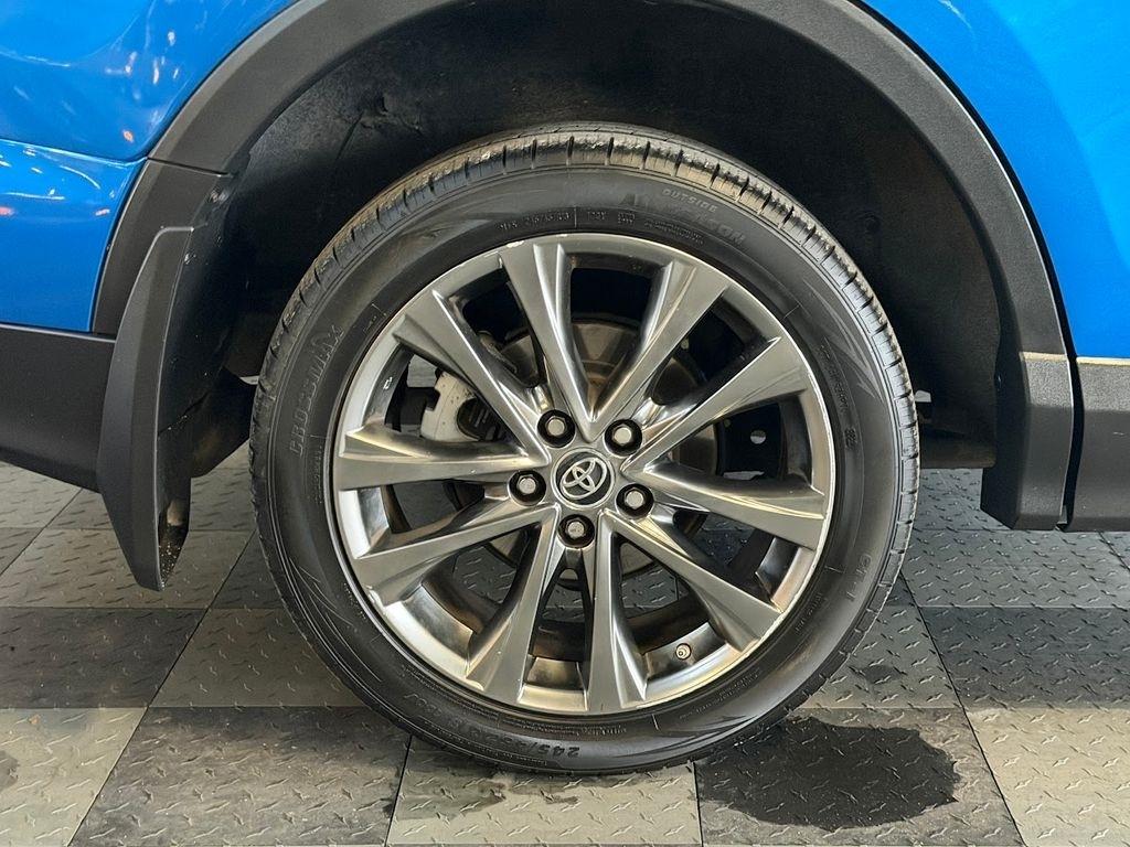 Toyota RAV4 Limited AWD 2018