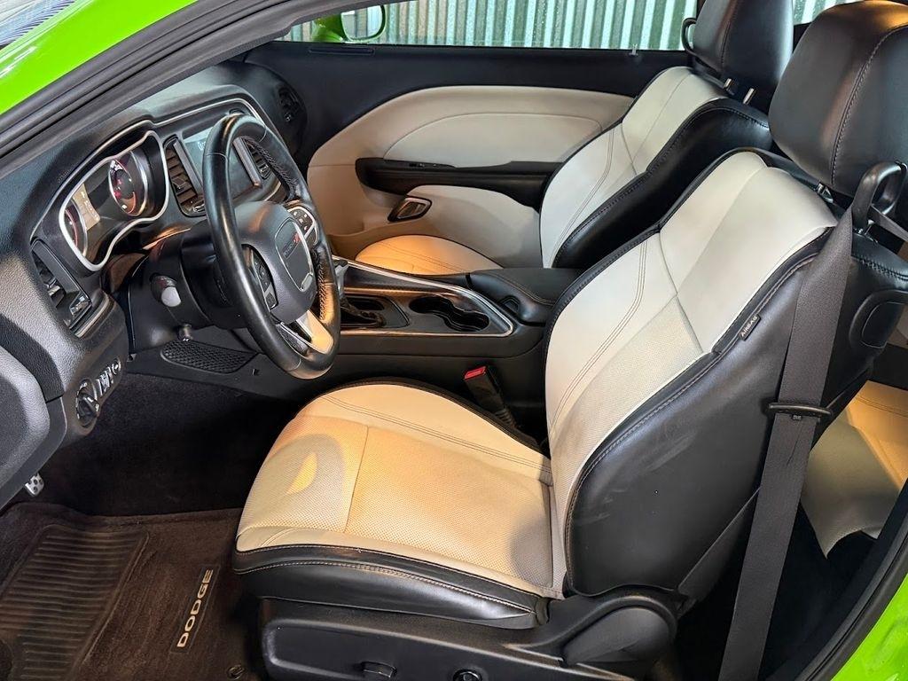 Dodge Challenger SXT 2017