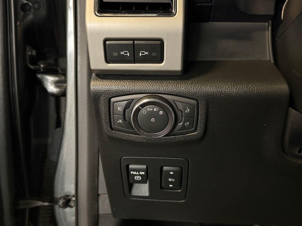 Ford F-150 Lariat SuperCrew 4WD 2020