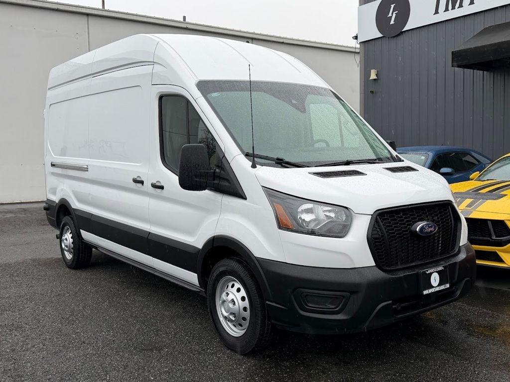 Ford Transit 250 Van High Roof w/Sliding Pass. 148-in. WB 2025