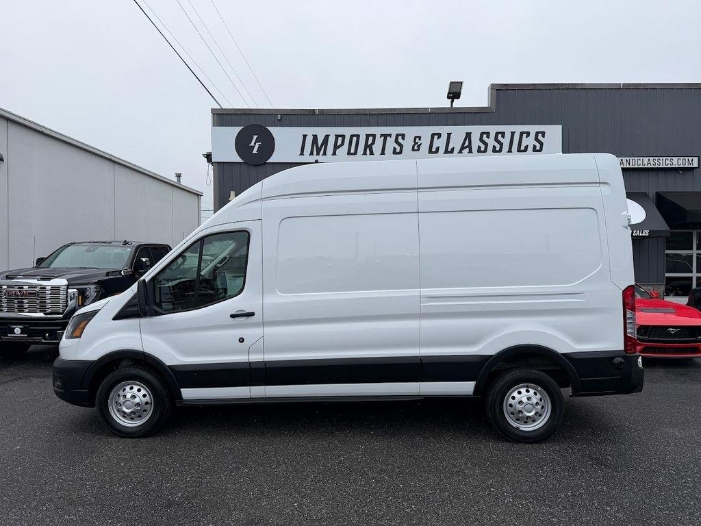 Ford Transit 250 Van High Roof w/Sliding Pass. 148-in. WB 2025