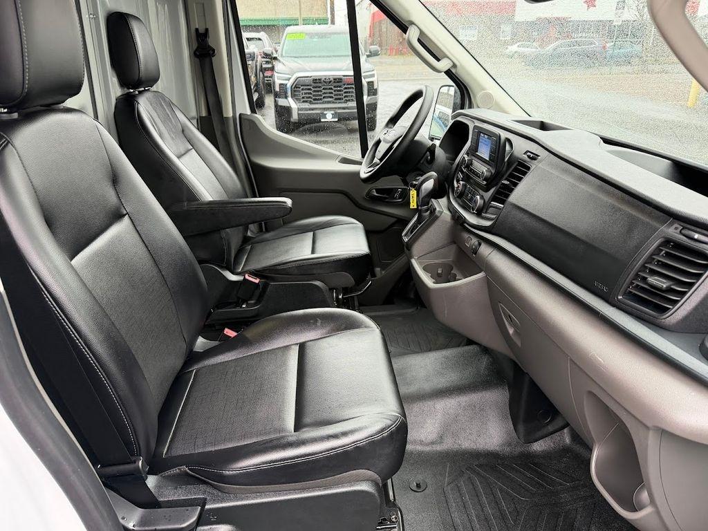 Ford Transit 250 Van High Roof w/Sliding Pass. 148-in. WB 2025