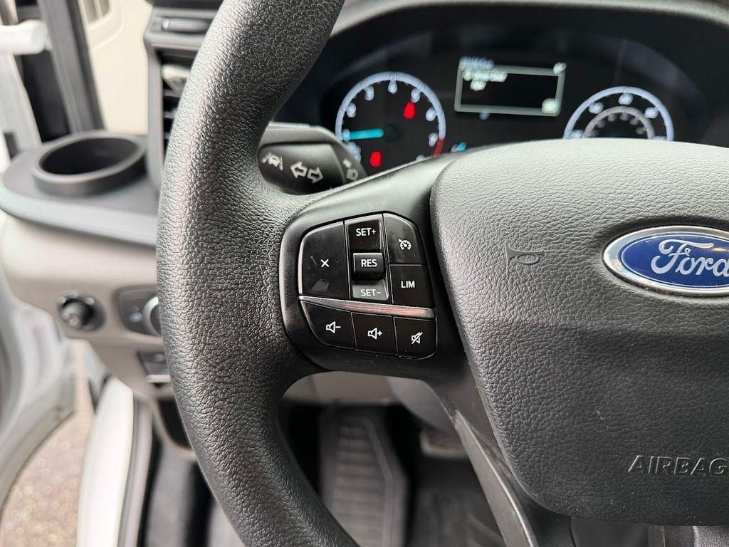 Ford Transit 250 Van High Roof w/Sliding Pass. 148-in. WB 2025