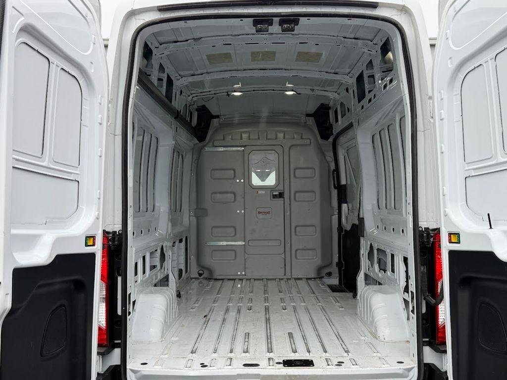 Ford Transit 250 Van High Roof w/Sliding Pass. 148-in. WB 2025