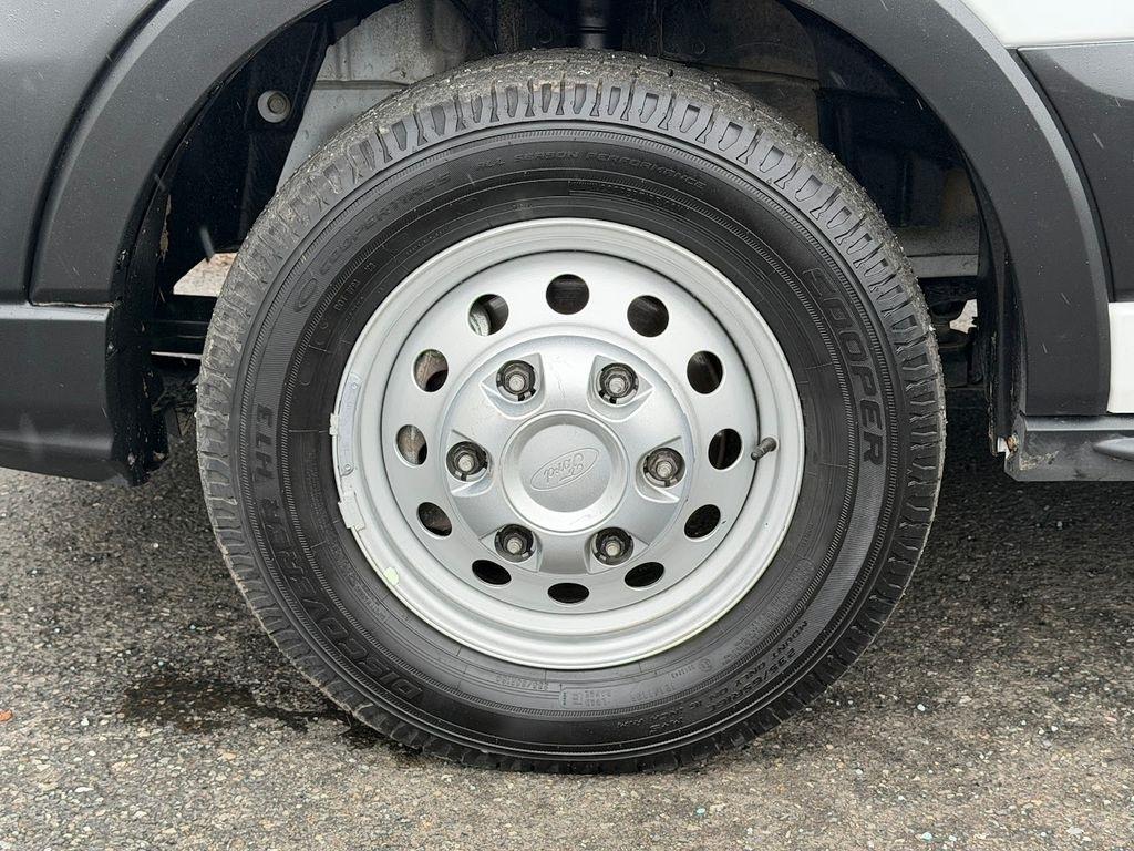 Ford Transit 250 Van High Roof w/Sliding Pass. 148-in. WB 2025