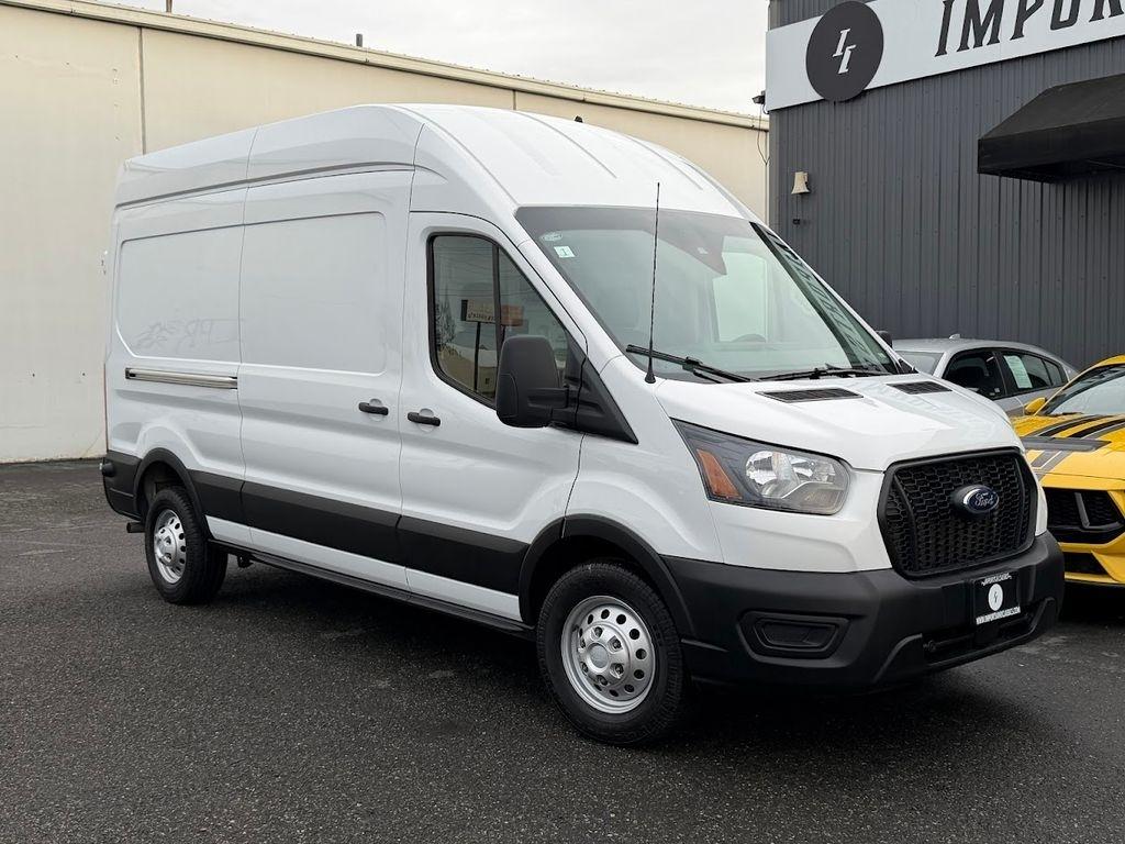Ford Transit 250 Van High Roof w/Sliding Pass. 148-in. WB 2025