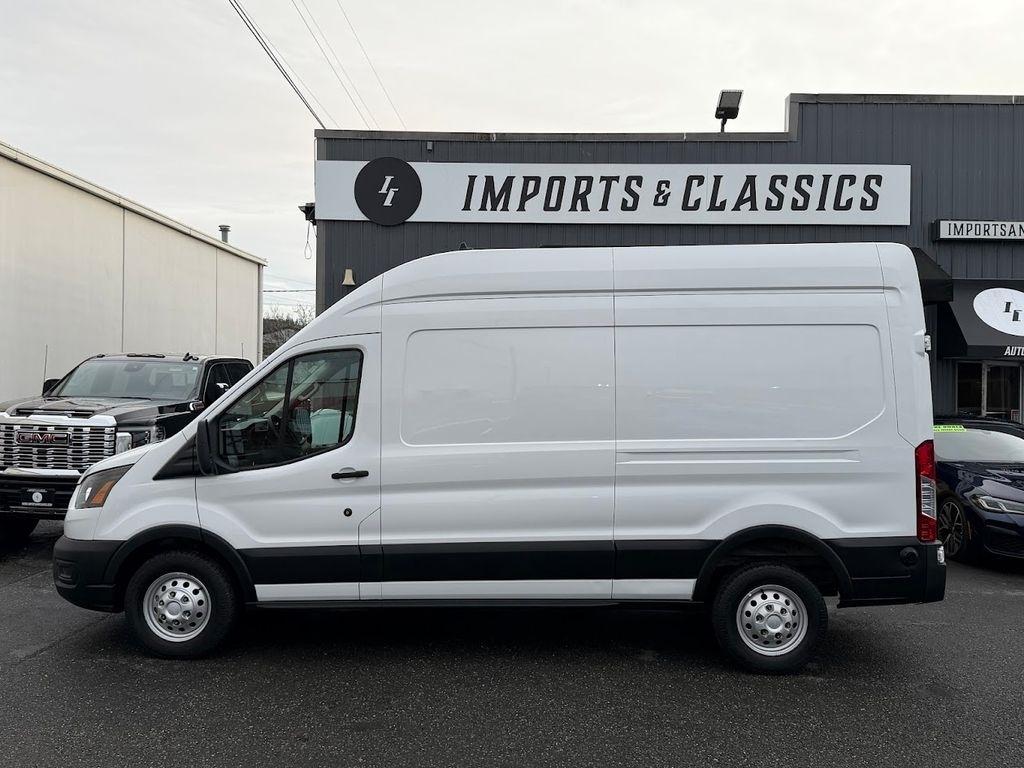 Ford Transit 250 Van High Roof w/Sliding Pass. 148-in. WB 2025