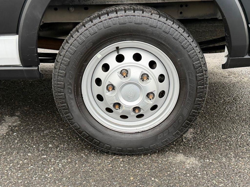 Ford Transit 250 Van High Roof w/Sliding Pass. 148-in. WB 2025