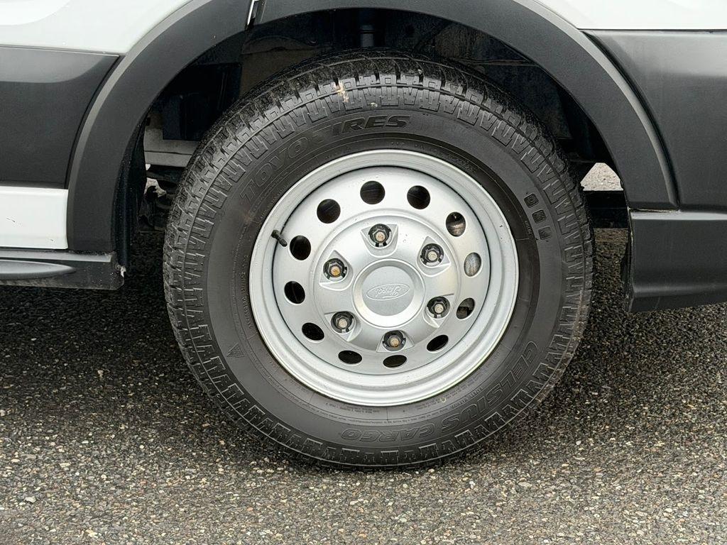 Ford Transit 250 Van High Roof w/Sliding Pass. 148-in. WB 2025