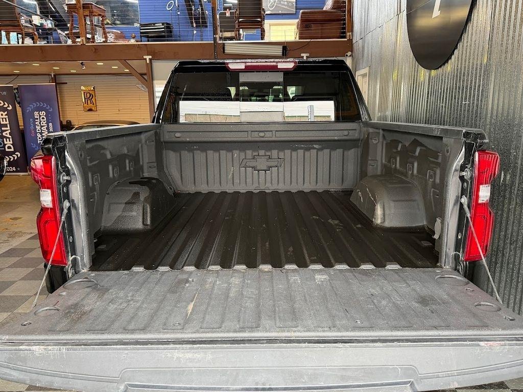 Chevrolet Silverado 1500 LT Trail Boss Crew Cab 4WD 2021