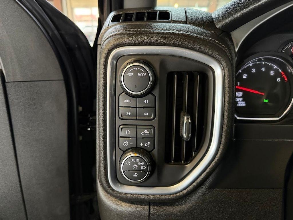 Chevrolet Silverado 1500 LT Trail Boss Crew Cab 4WD 2021