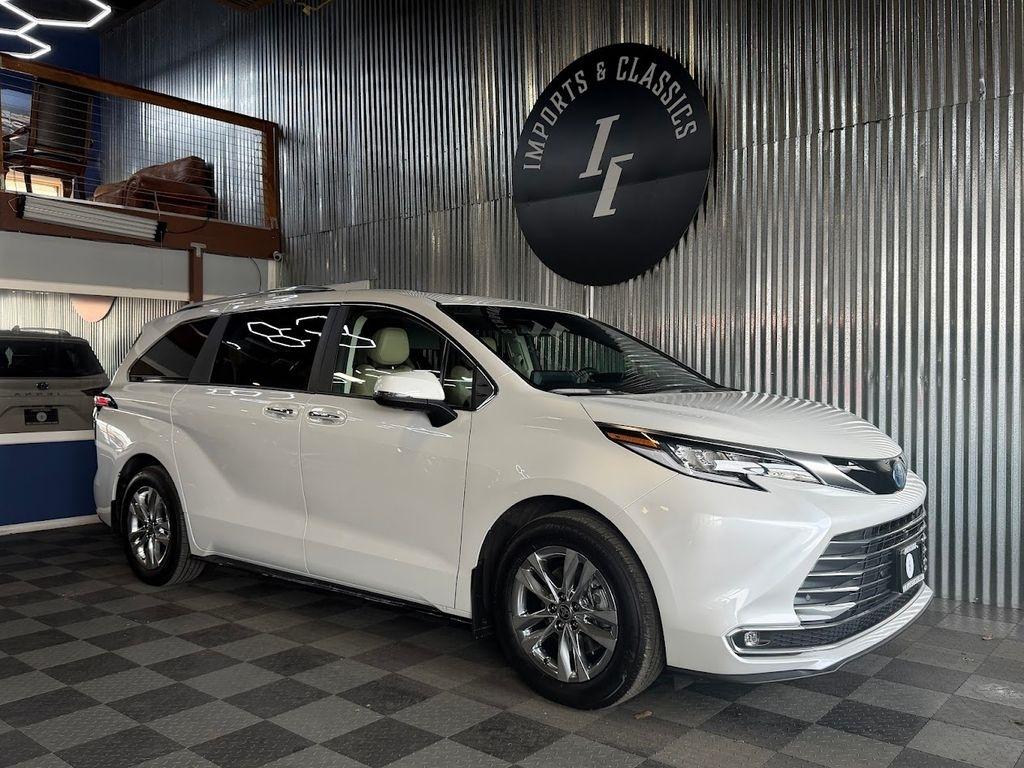 Toyota Sienna Limited 7-Passenger AWD 2024