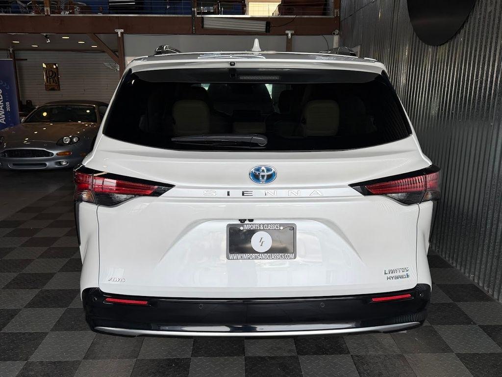 Toyota Sienna Limited 7-Passenger AWD 2024