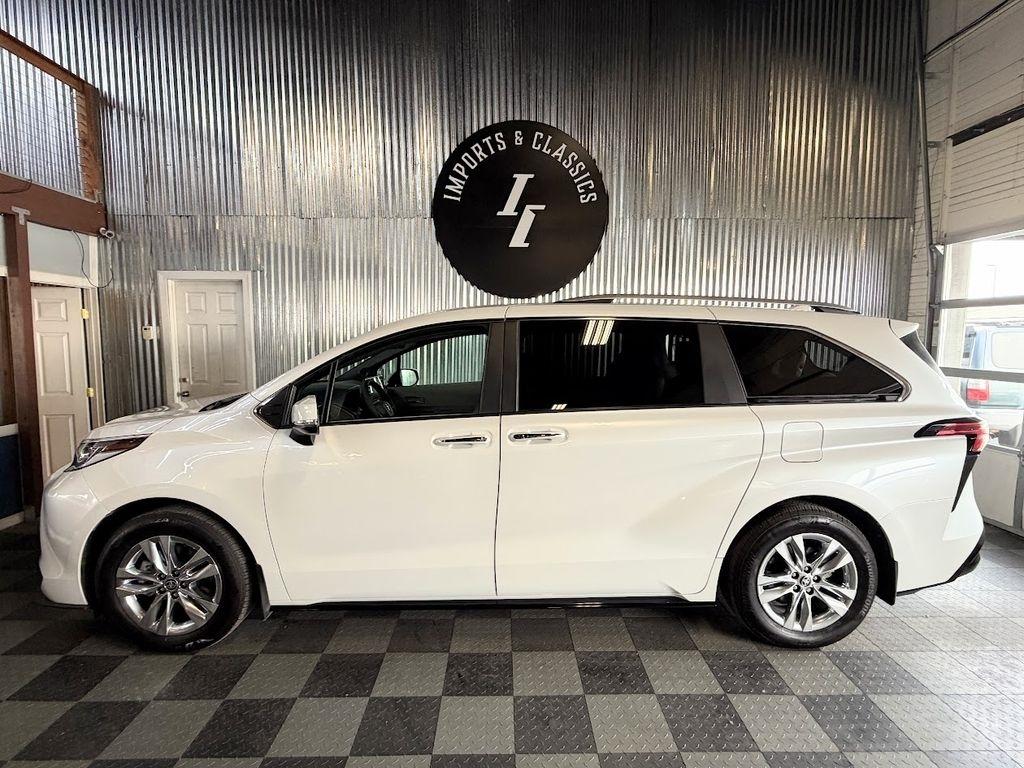 Toyota Sienna Limited 7-Passenger AWD 2024