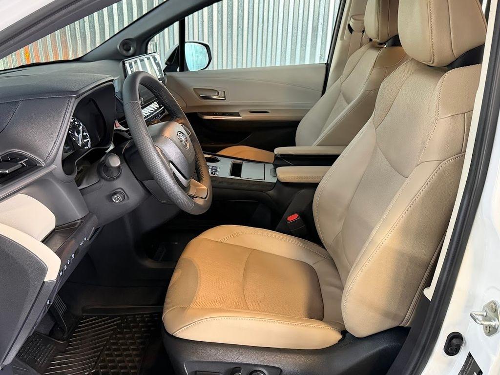 Toyota Sienna Limited 7-Passenger AWD 2024