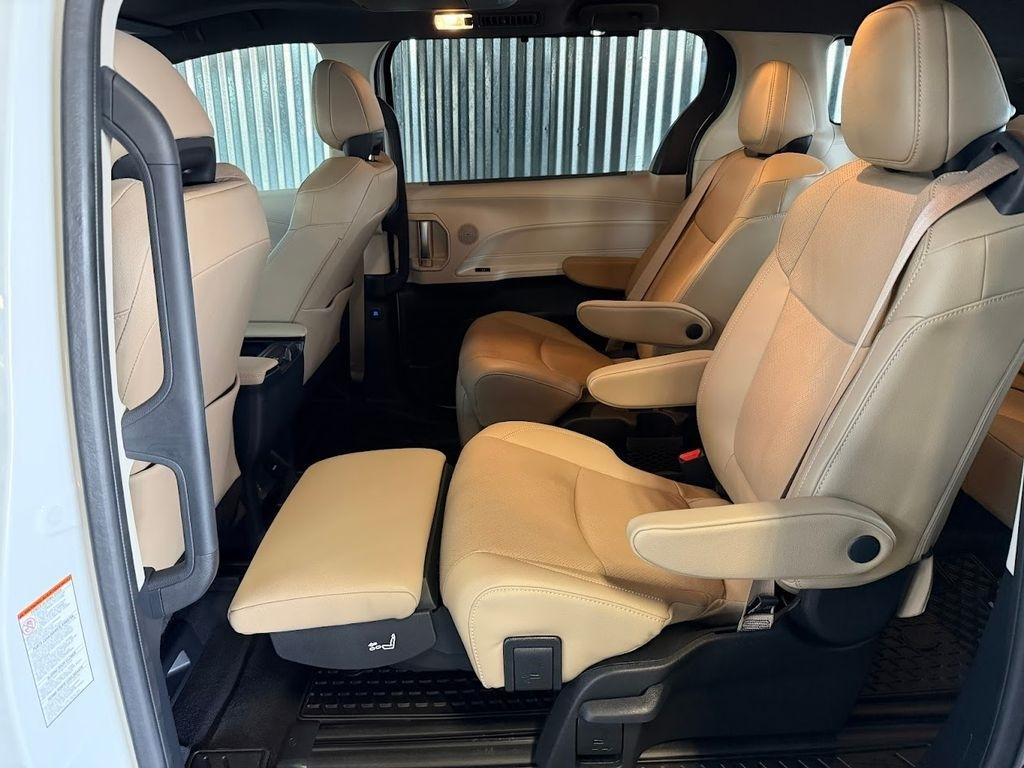 Toyota Sienna Limited 7-Passenger AWD 2024