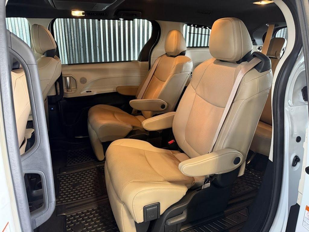 Toyota Sienna Limited 7-Passenger AWD 2024