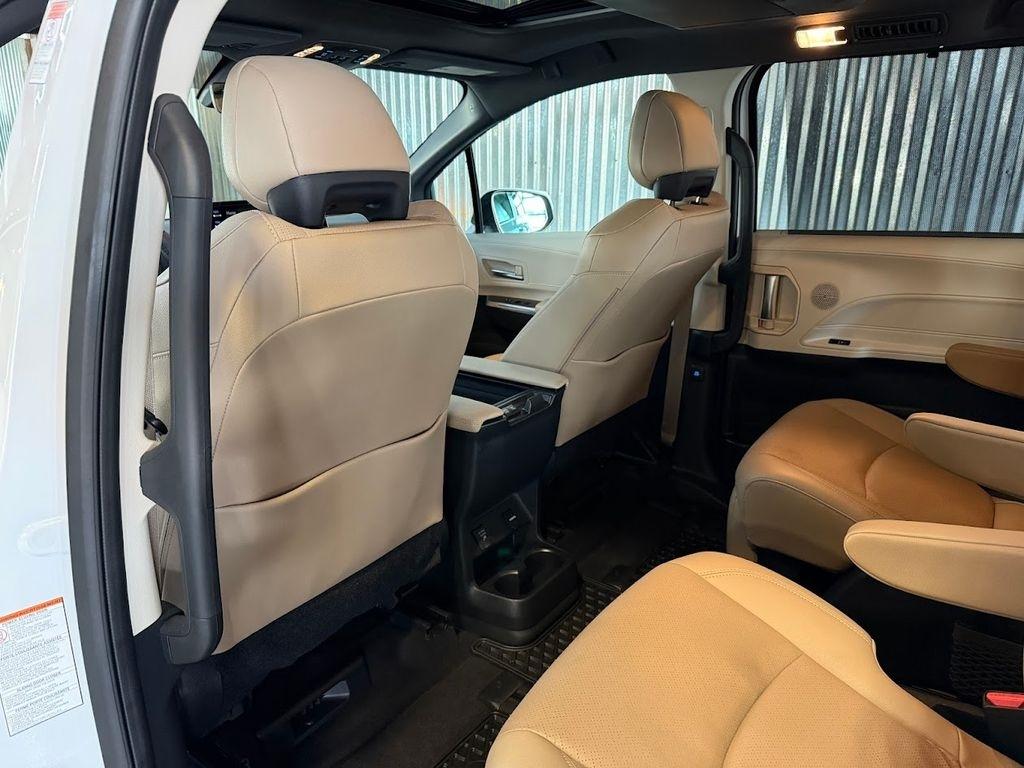 Toyota Sienna Limited 7-Passenger AWD 2024