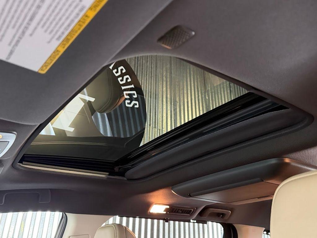 Toyota Sienna Limited 7-Passenger AWD 2024