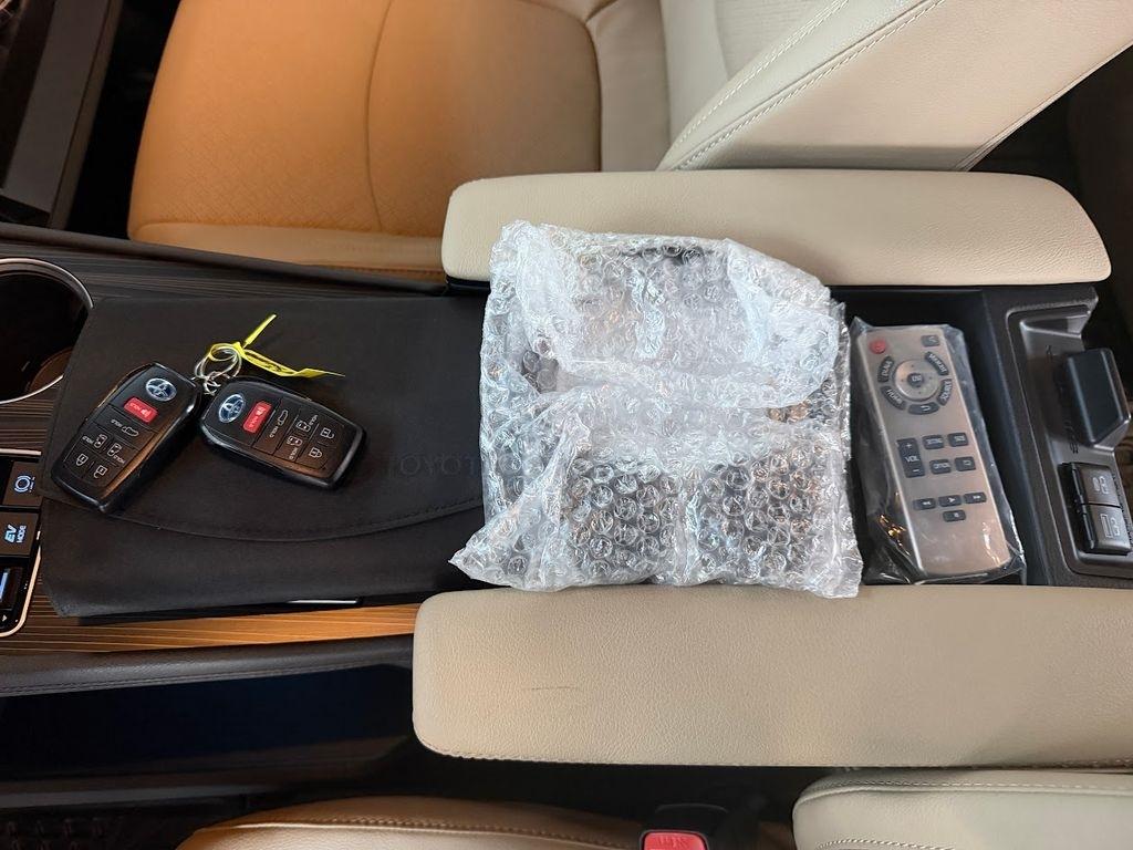 Toyota Sienna Limited 7-Passenger AWD 2024