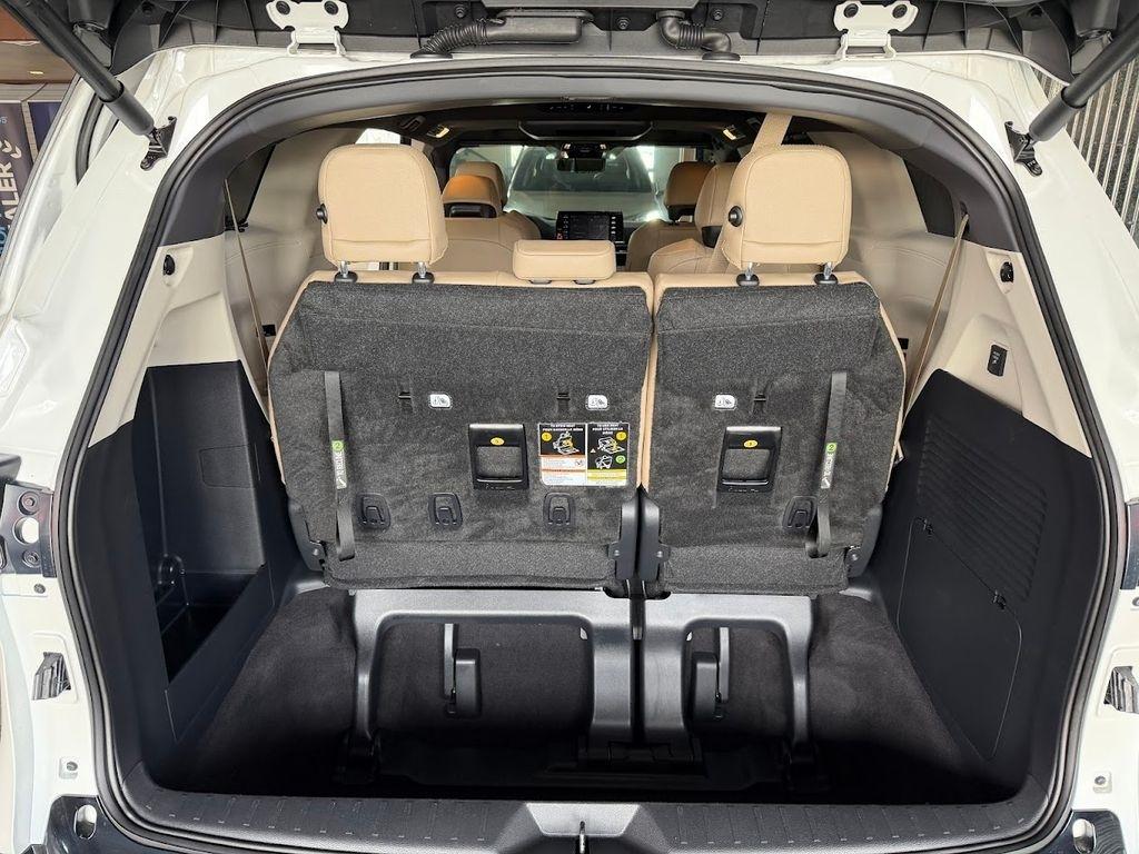 Toyota Sienna Limited 7-Passenger AWD 2024