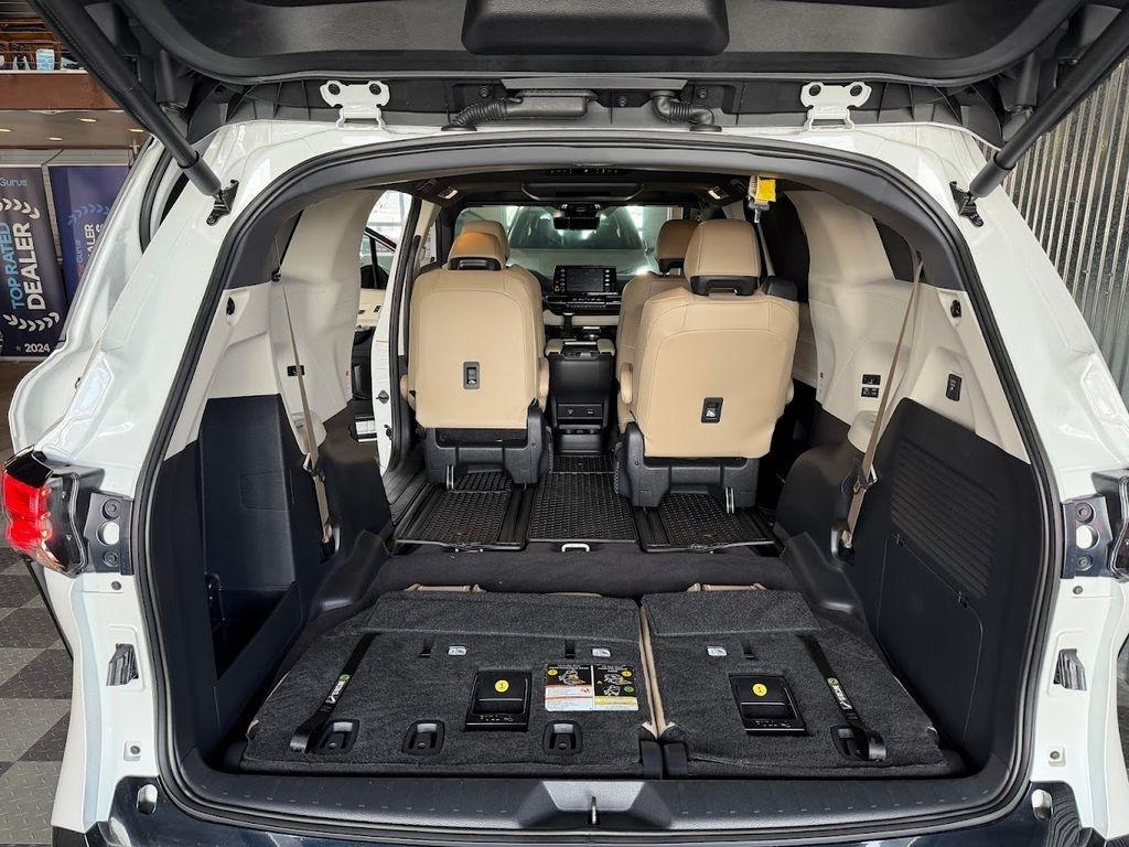 Toyota Sienna Limited 7-Passenger AWD 2024