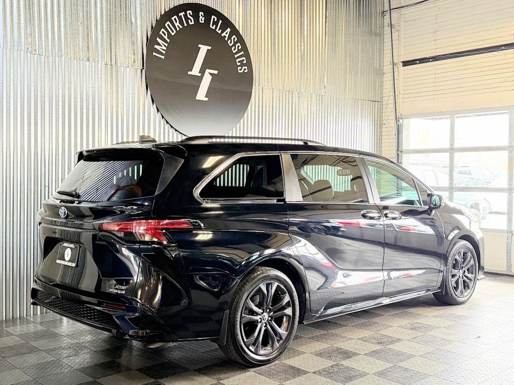 Toyota Sienna XSE 7-Passenger 2022