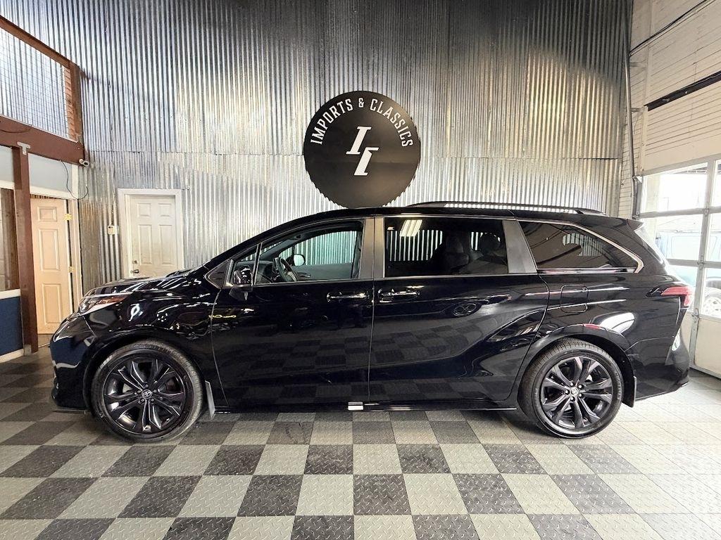 Toyota Sienna XSE 7-Passenger 2022