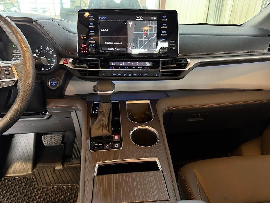 Toyota Sienna XSE 7-Passenger 2022