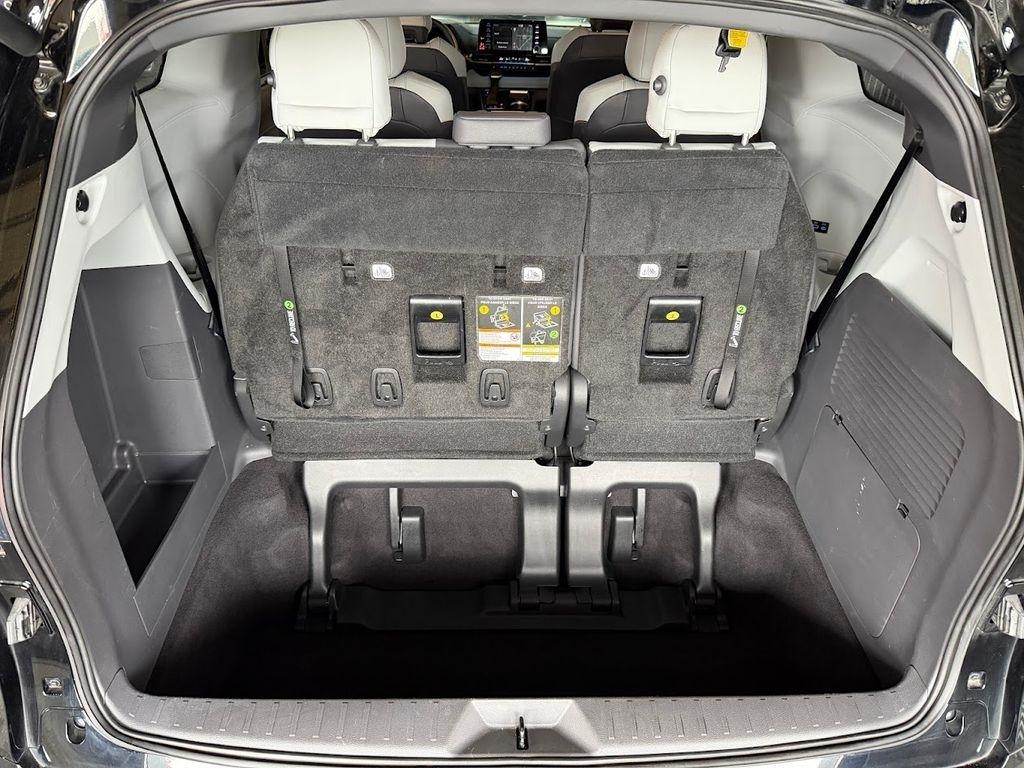 Toyota Sienna XSE 7-Passenger 2022