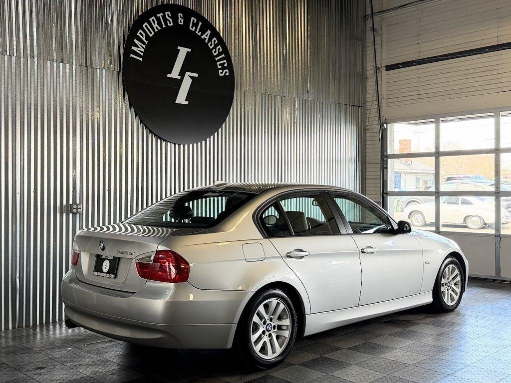 BMW 3-Series 325xi Sedan 2006