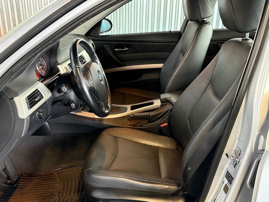 BMW 3-Series 325xi Sedan 2006