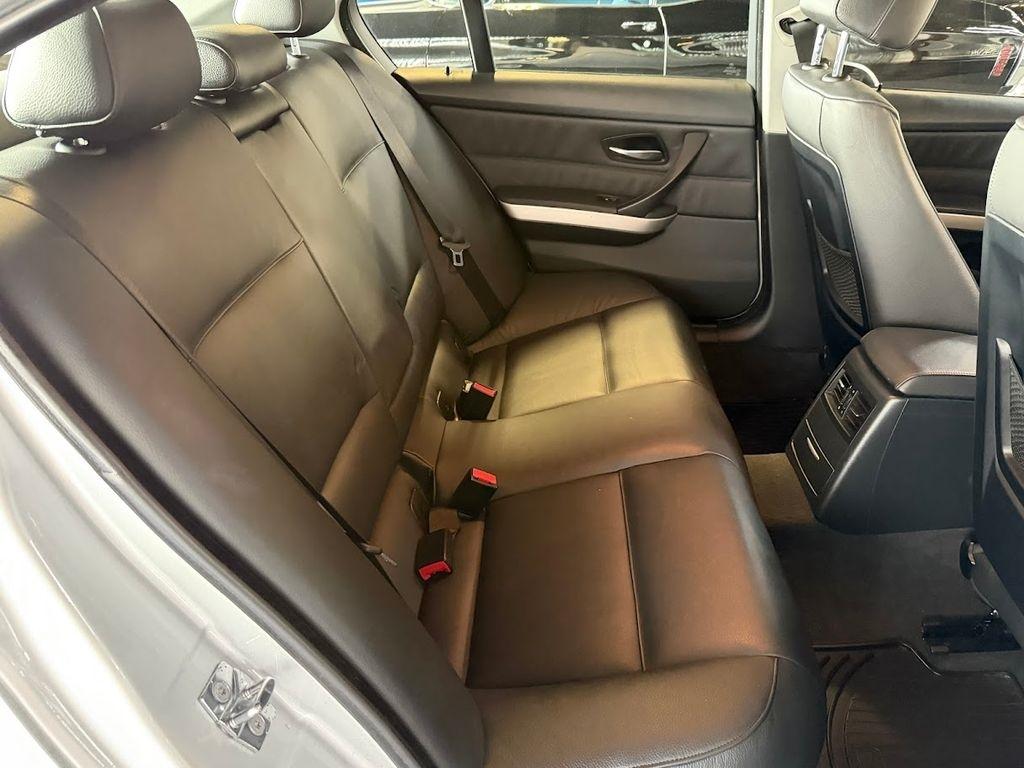 BMW 3-Series 325xi Sedan 2006