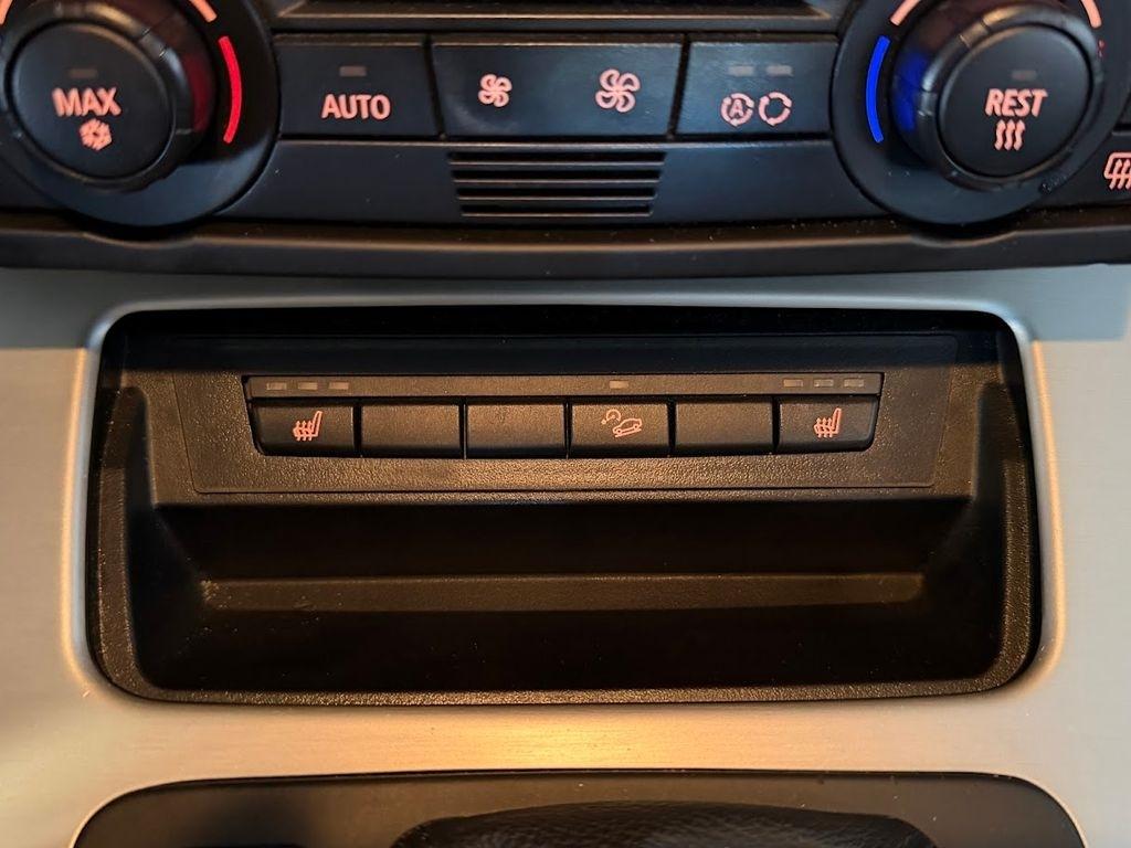 BMW 3-Series 325xi Sedan 2006