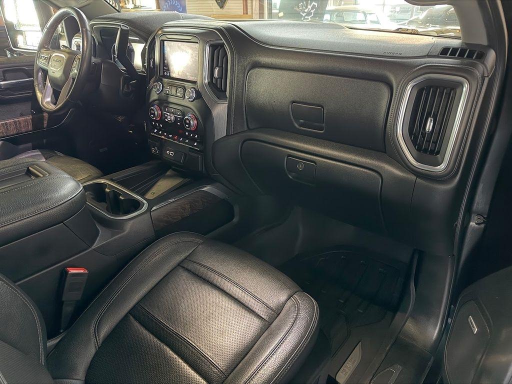 GMC Sierra 2500HD Denali Crew Cab 4WD 2020