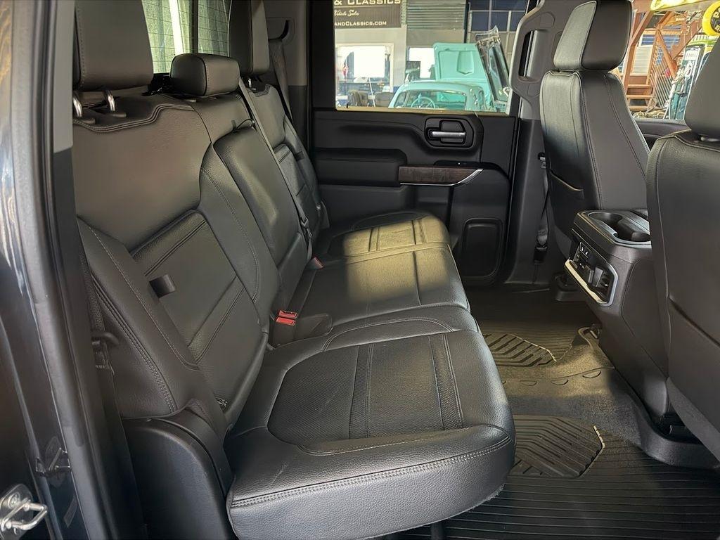 GMC Sierra 2500HD Denali Crew Cab 4WD 2020