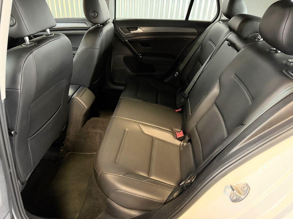 Volkswagen Golf TSI 8A 2021