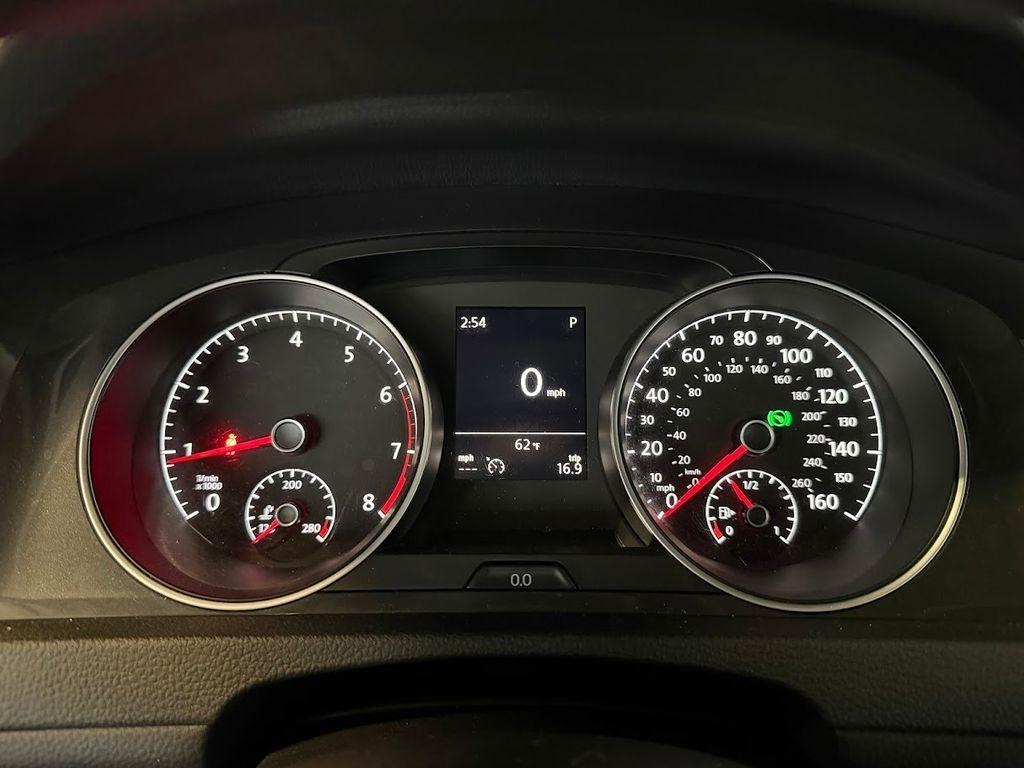 Volkswagen Golf TSI 8A 2021