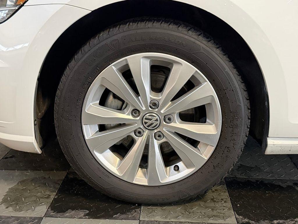 Volkswagen Golf TSI 8A 2021