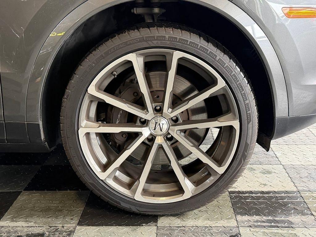 Porsche Cayenne Coupe 2021