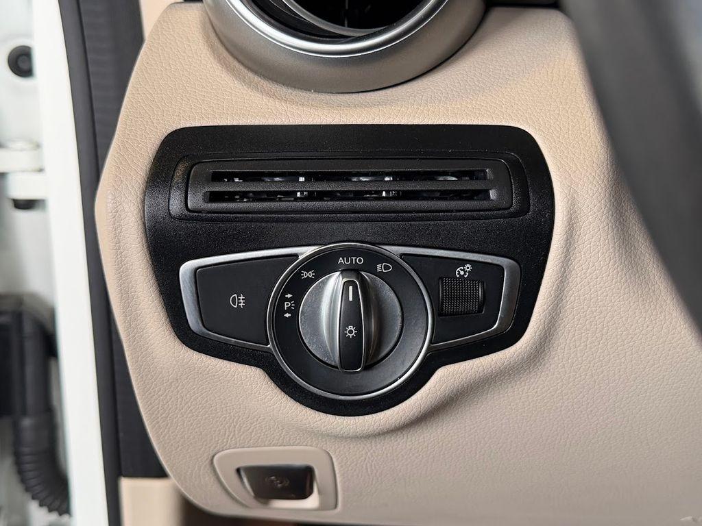 Mercedes-Benz C-Class C300 4MATIC Convertible 2023