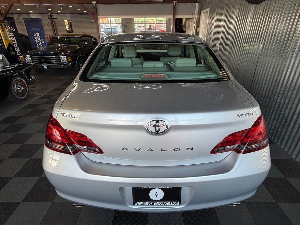 Toyota Avalon Limited 2010