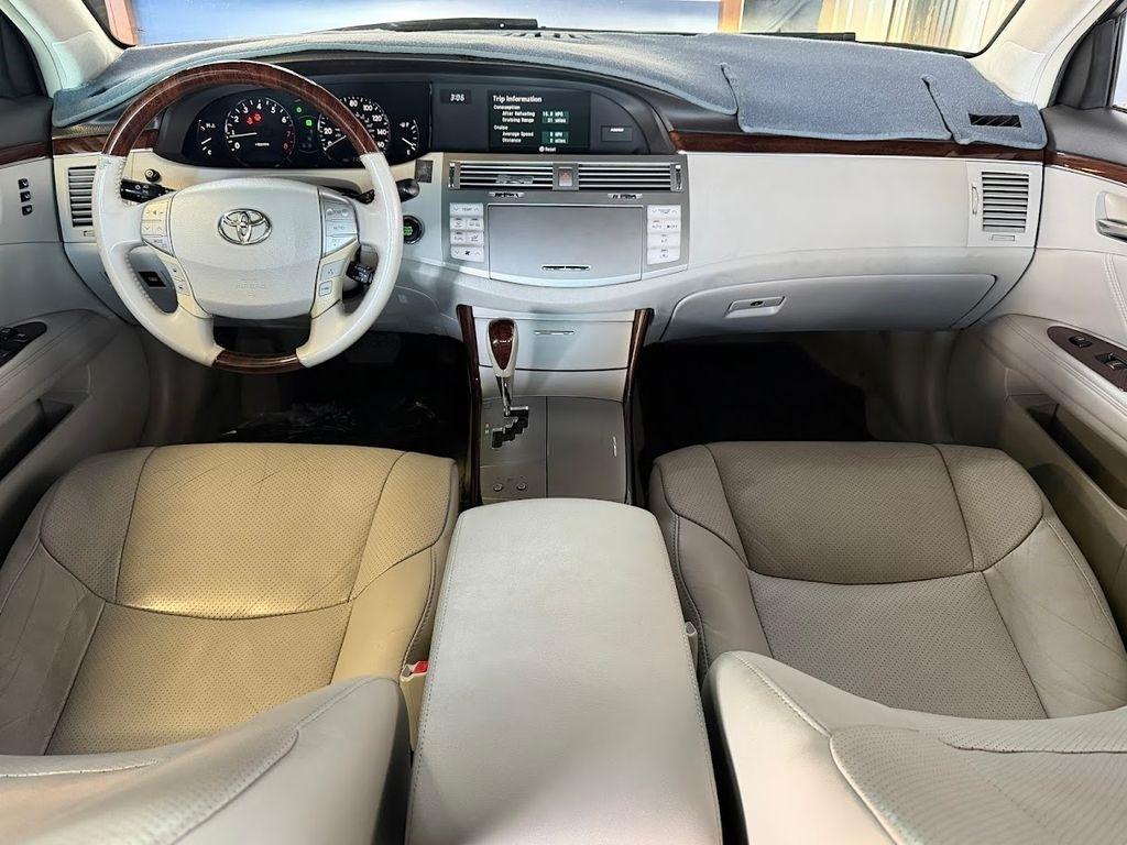 Toyota Avalon Limited 2010