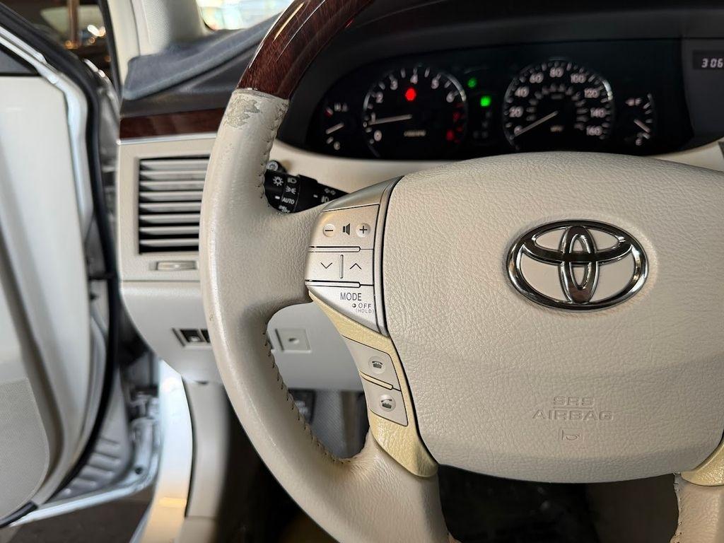 Toyota Avalon Limited 2010