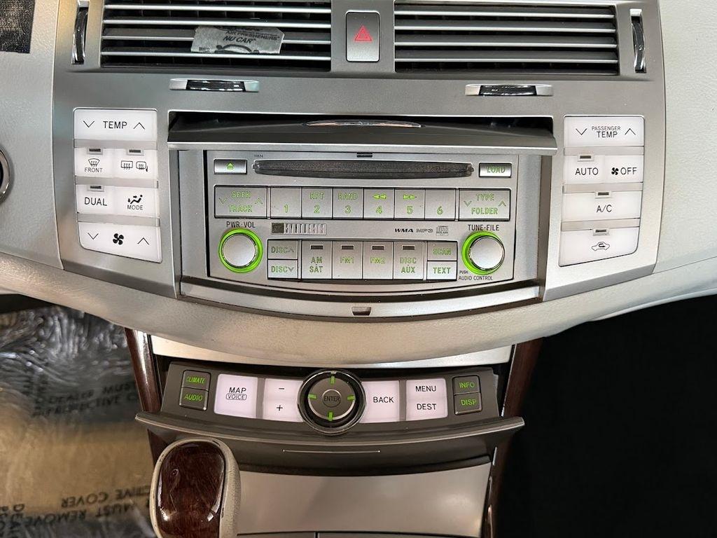 Toyota Avalon Limited 2010