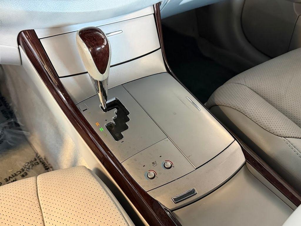 Toyota Avalon Limited 2010