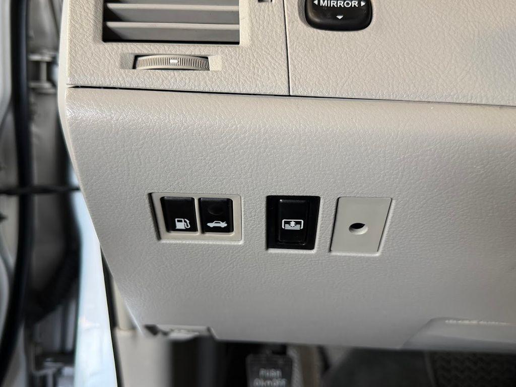 Toyota Avalon Limited 2010