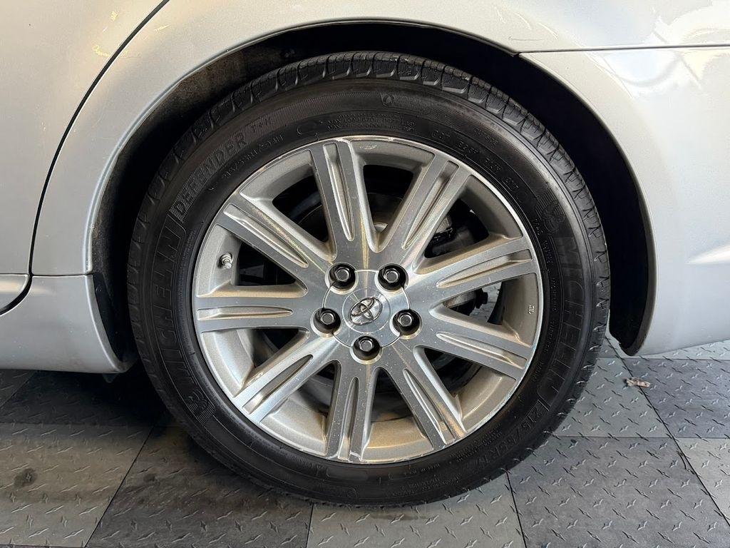 Toyota Avalon Limited 2010